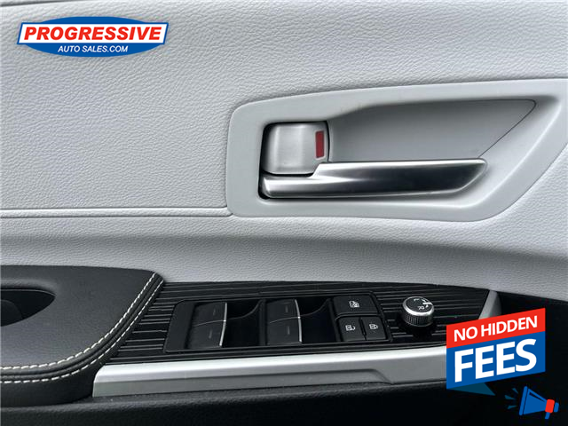 2025 Toyota Sienna LE 8-Passenger (Stk: SS195808P) in Sarnia - Image 14 of 24