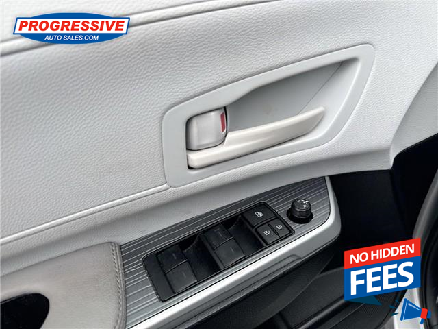 2025 Toyota Sienna LE 8-Passenger (Stk: SS257374) in Sarnia - Image 14 of 25