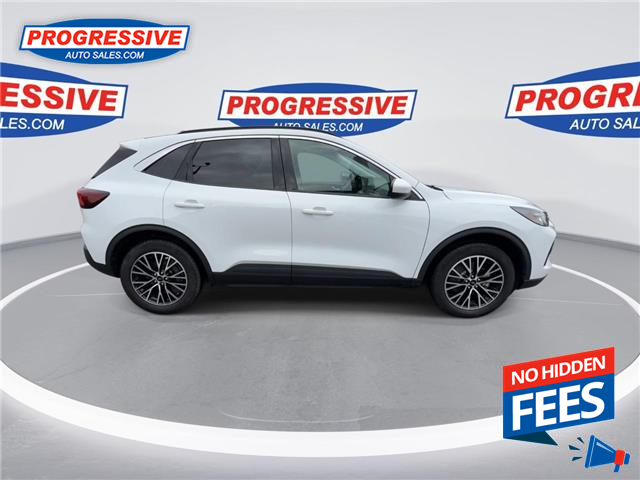 2023 Ford Escape PHEV (Stk: PUA48426) in Sarnia - Image 10 of 25