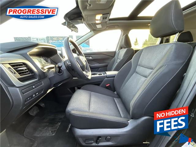 2025 Nissan Rogue SV Moonroof (Stk: SW410679) in Sarnia - Image 12 of 25