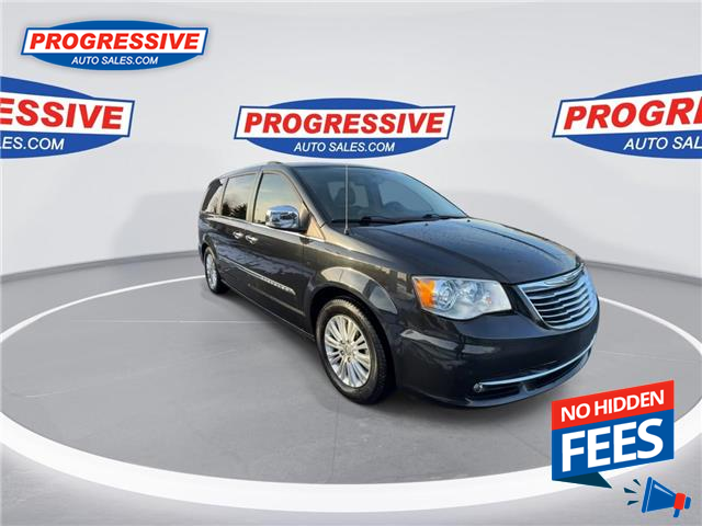 2015 Chrysler Town & Country Limited (Stk: FR532270P) in Sarnia - Image 3 of 23