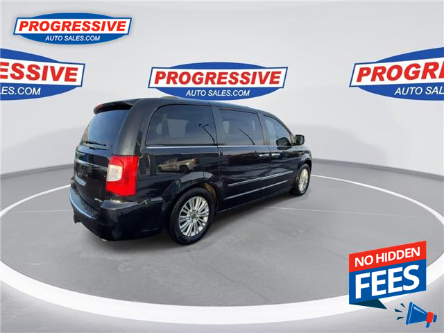 2015 Chrysler Town & Country Limited (Stk: FR532270P) in Sarnia - Image 9 of 23