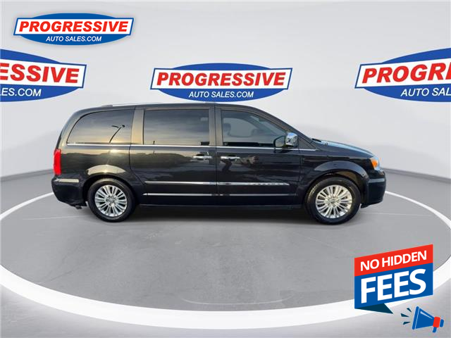 2015 Chrysler Town & Country Limited (Stk: FR532270P) in Sarnia - Image 10 of 23