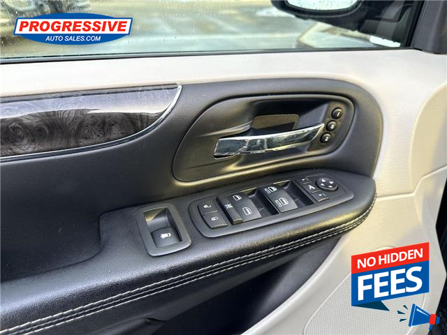 2015 Chrysler Town & Country Limited (Stk: FR532270P) in Sarnia - Image 14 of 23