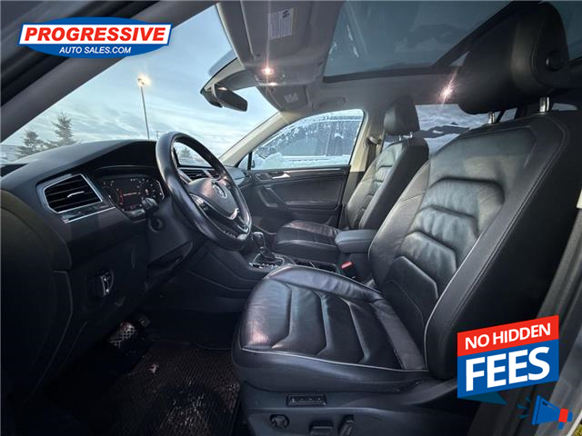 2019 Volkswagen Tiguan Highline (Stk: KM161043) in Sarnia - Image 11 of 25