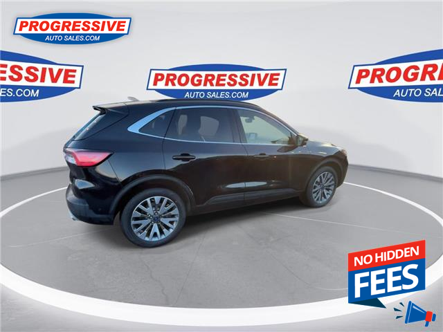 2020 Ford Escape Titanium (Stk: LUC31749) in Sarnia - Image 9 of 25