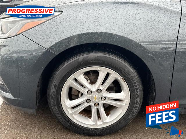 2018 Chevrolet Cruze LT Auto (Stk: JS528632) in Sarnia - Image 11 of 24