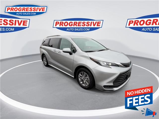 2025 Toyota Sienna LE 8-Passenger (Stk: SS257374) in Sarnia - Image 3 of 25