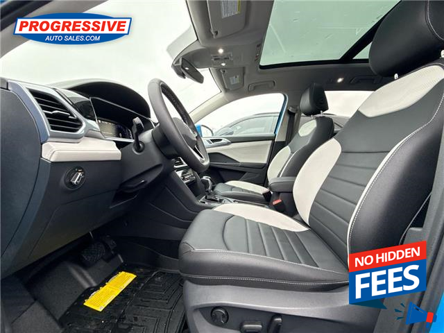 2025 Volkswagen Taos Highline (Stk: SM069937) in Sarnia - Image 12 of 26