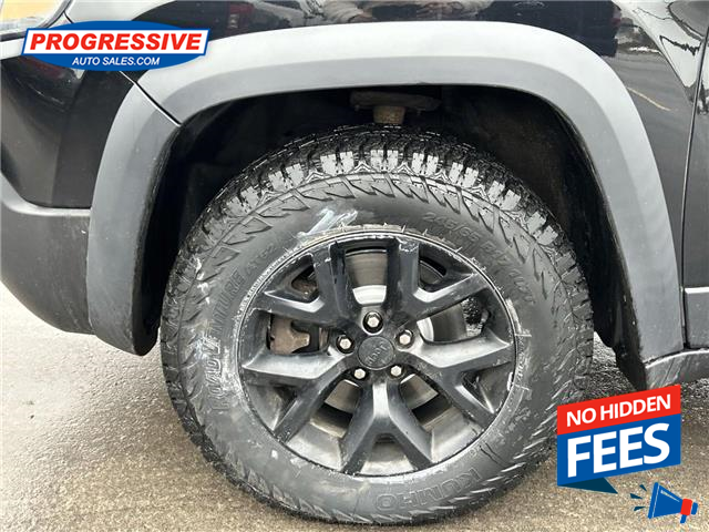 2019 Jeep Cherokee Trailhawk (Stk: KD210124) in Sarnia - Image 11 of 24
