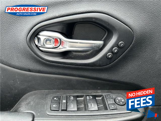 2019 Jeep Cherokee Trailhawk (Stk: KD210124) in Sarnia - Image 14 of 24