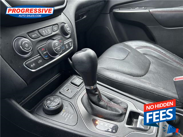 2019 Jeep Cherokee Trailhawk (Stk: KD210124) in Sarnia - Image 20 of 24