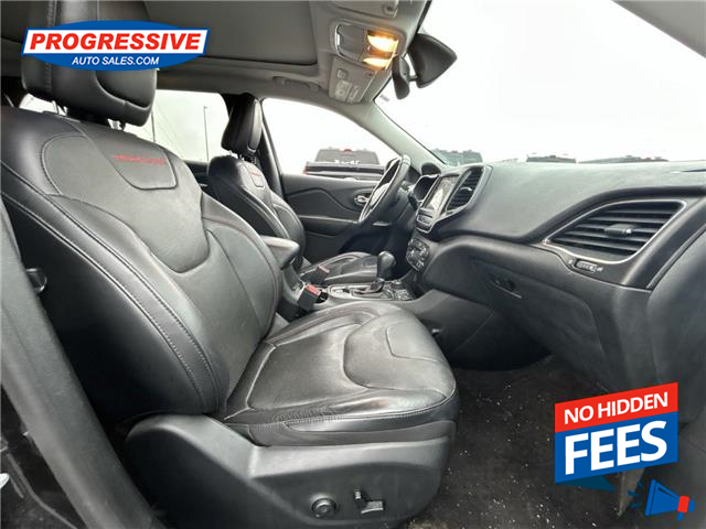 2019 Jeep Cherokee Trailhawk (Stk: KD210124) in Sarnia - Image 24 of 24