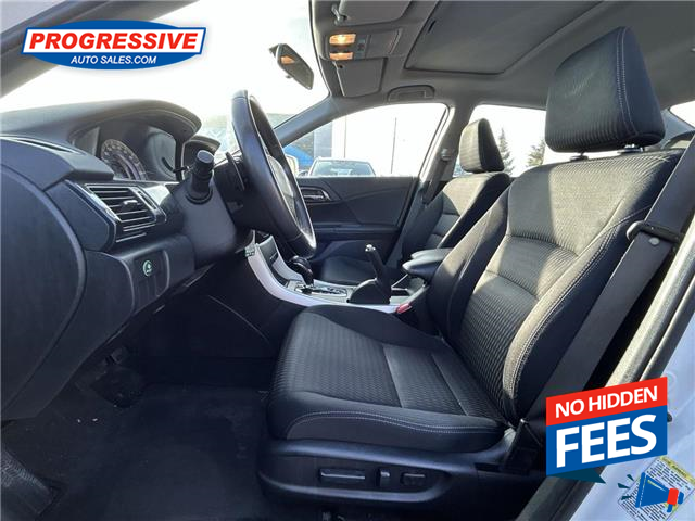 2015 Honda Accord Sport (Stk: FA805590P) in Sarnia - Image 12 of 25 2015 Honda Accord Sport (Stk: FA805590P) in Sarnia - Image 12 of 25