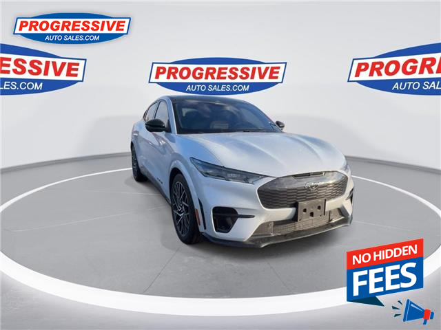 2022 Ford Mustang Mach-E GT Performance Edition (Stk: NMA42428T) in Sarnia - Image 3 of 26