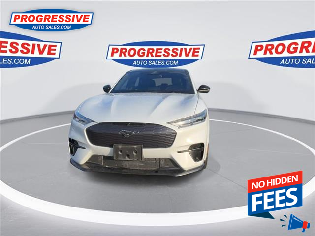 2022 Ford Mustang Mach-E GT Performance Edition (Stk: NMA42428T) in Sarnia - Image 4 of 26