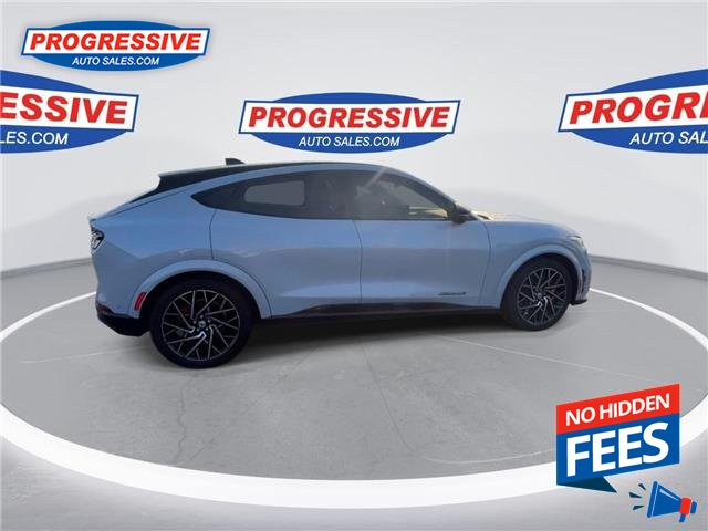 2022 Ford Mustang Mach-E GT Performance Edition (Stk: NMA42428T) in Sarnia - Image 9 of 26