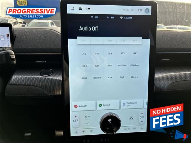 2022 Ford Mustang Mach-E GT Performance Edition (Stk: NMA42428T) in Sarnia - Image 17 of 26