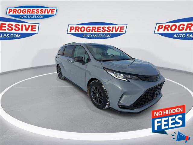 2025 Toyota Sienna LE 8-Passenger (Stk: SS195808P) in Sarnia - Image 3 of 26