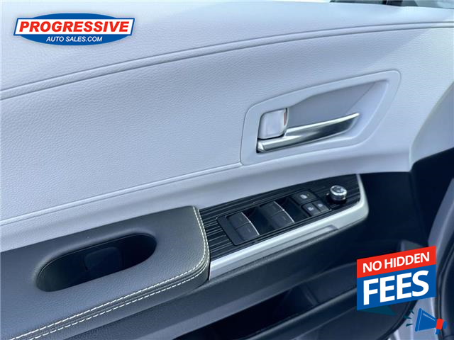 2025 Toyota Sienna LE 8-Passenger (Stk: SS195808P) in Sarnia - Image 14 of 26