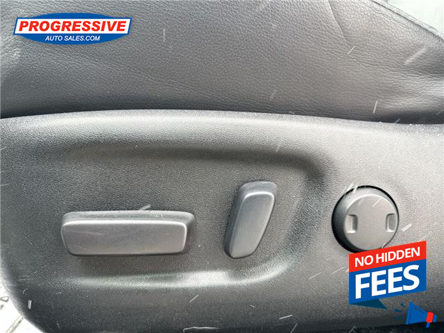 2018 Toyota RAV4 Limited (Stk: JW701364) in Sarnia - Image 13 of 25