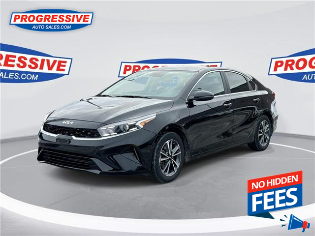 2023 Kia Forte EX (Stk: PE572680T) in Sarnia - Image 1 of 24