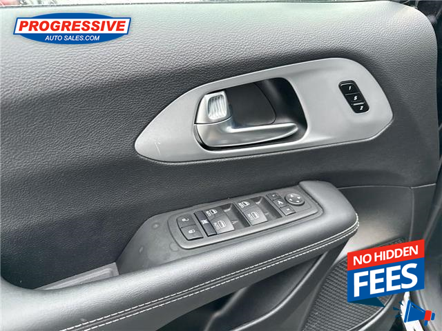 2025 Chrysler Pacifica Limited (Stk: SR533020) in Sarnia - Image 14 of 27