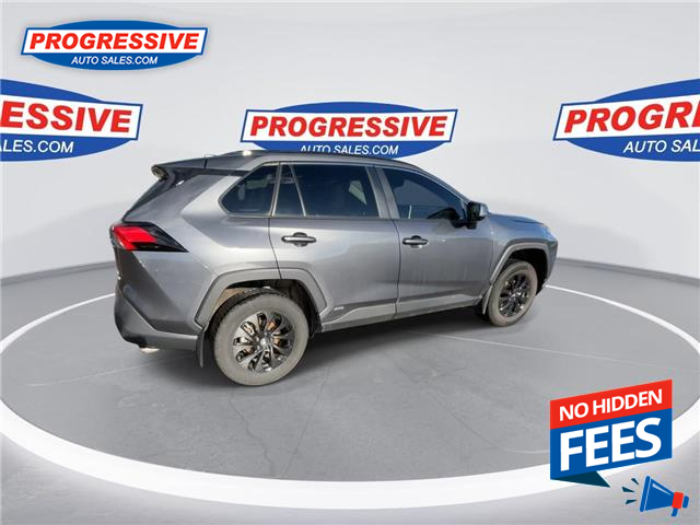 2023 Toyota RAV4 Hybrid LE (Stk: PW180890) in Sarnia - Image 9 of 25