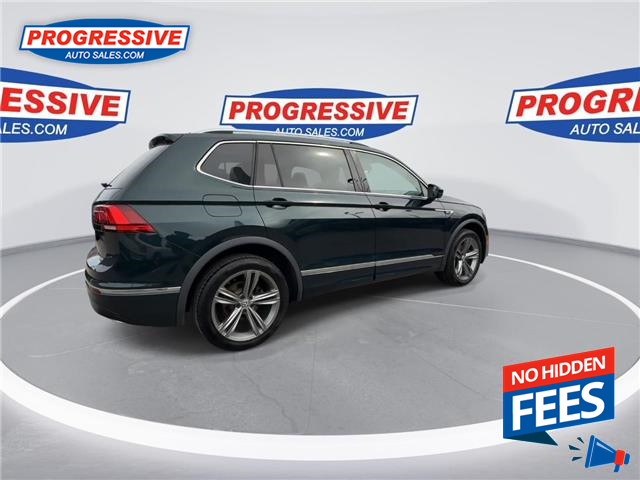 2019 Volkswagen Tiguan Highline (Stk: KM054056T) in Sarnia - Image 9 of 26