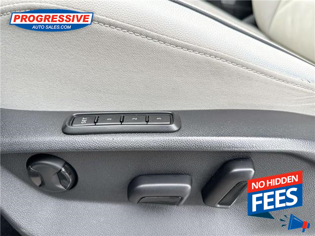 2019 Volkswagen Tiguan Highline (Stk: KM054056T) in Sarnia - Image 13 of 26