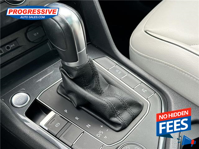 2019 Volkswagen Tiguan Highline (Stk: KM054056T) in Sarnia - Image 21 of 26