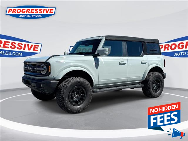 2023 Ford Bronco Base (Stk: PLB66494) in Sarnia - Image 1 of 25