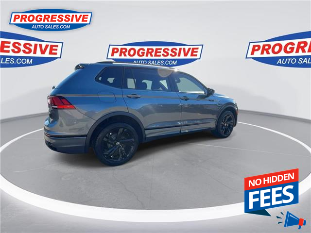 2023 Volkswagen Tiguan Comfortline R-Line Black (Stk: PM121255) in Sarnia - Image 9 of 19