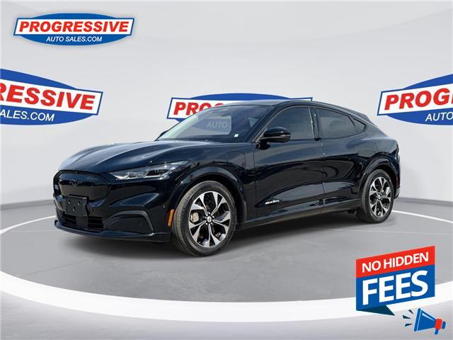 2022 Ford Mustang Mach-E Premium (Stk: NMA26433) in Sarnia - Image 1 of 26