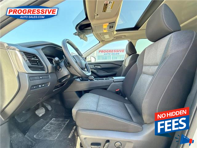 2025 Nissan Rogue SV Moonroof (Stk: SW155873) in Sarnia - Image 12 of 25
