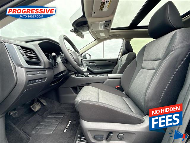 2025 Nissan Rogue SV Moonroof (Stk: SW143743A) in Sarnia - Image 12 of 25