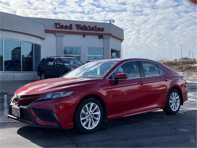 2021 Toyota Camry SE (Stk: 226025) in Kitchener - Image 1 of 21