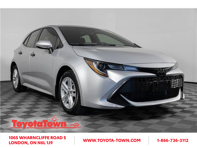 2022 Toyota Corolla Hatchback Base (Stk: U13204L) in London - Image 1 of 32