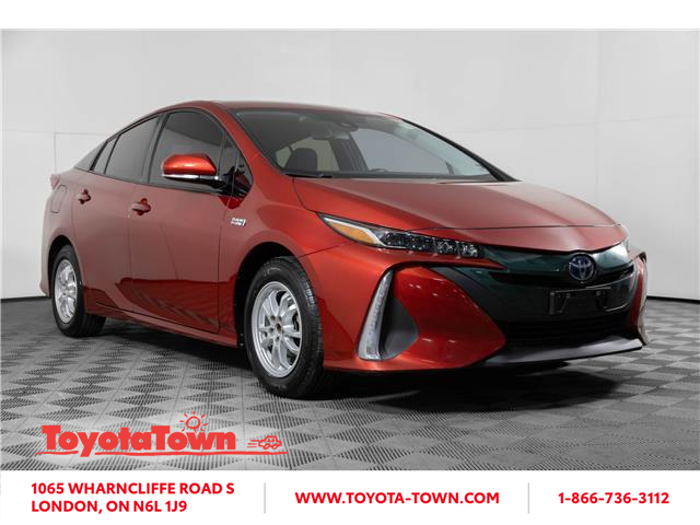 2018 Toyota Prius Prime Base (Stk: H1121AA) in London - Image 1 of 33