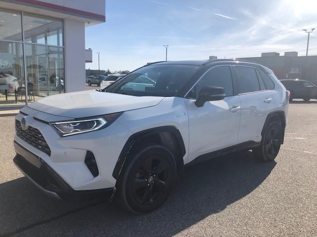 2020 Toyota RAV4 Hybrid XLE (Stk: CP11240) in Chatham - Image 1 of 10