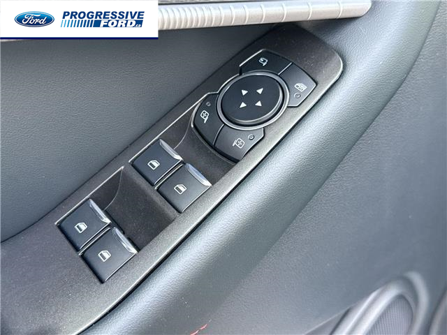 2025 Ford Explorer ST-Line (Stk: SGC83092) in Wallaceburg - Image 13 of 27