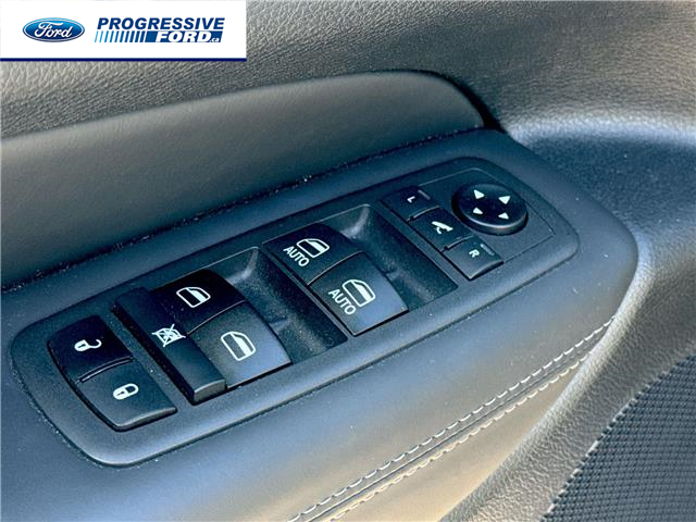 2021 Jeep Grand Cherokee Overland (Stk: MC748876T) in Wallaceburg - Image 13 of 26