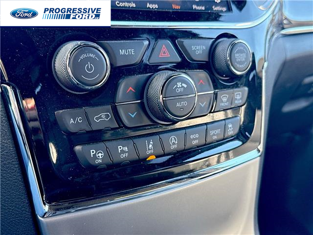 2021 Jeep Grand Cherokee Overland (Stk: MC748876T) in Wallaceburg - Image 19 of 26