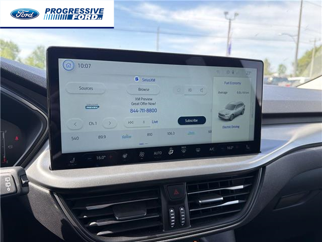 2025 Ford Escape PHEV (Stk: SUB09577) in Wallaceburg - Image 8 of 17