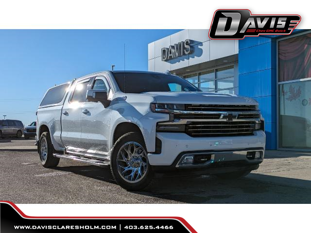 2020 Chevrolet Silverado 1500 High Country (Stk: 255539) in Claresholm - Image 1 of 45