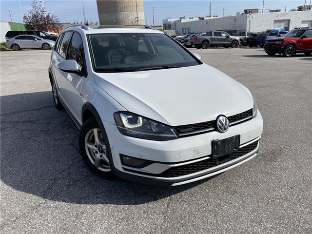 2017 Volkswagen Golf Alltrack 1.8 TSI (Stk: Y013BXZ) in Barrie - Image 1 of 26