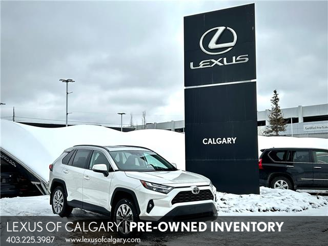 2022 Toyota RAV4 XLE (Stk: 250695A) in Calgary - Image 1 of 23