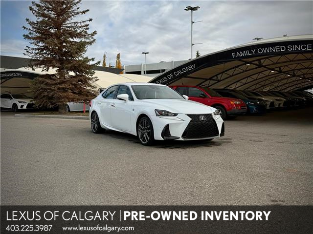 2018 Lexus IS 300 Base (Stk: 260047A) in Calgary - Image 1 of 19 2018 Lexus IS 300 Base (Stk: 260047A) in Calgary - Image 1 of 19