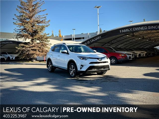 2018 Toyota RAV4 XLE (Stk: 260074A) in Calgary - Image 1 of 19