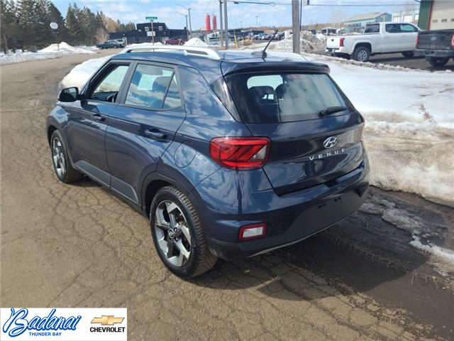 2023 Hyundai Venue Ultimate w/Denim Interior (IVT) (Stk: T353A) in Thunder Bay - Image 3 of 5